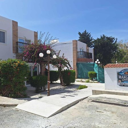 Stylish Apt Kato Paphos Close To Beach & Vibrant Harbor Life Zewnętrze zdjęcie